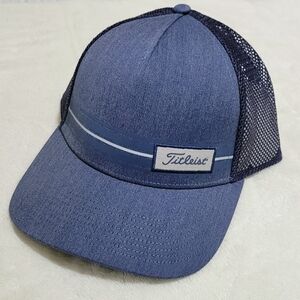 NWT Titleist Surf Stripe Golf Hat